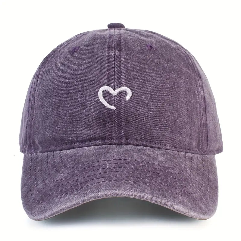 Embroidered Heart Hat | Støtt brystkreft
