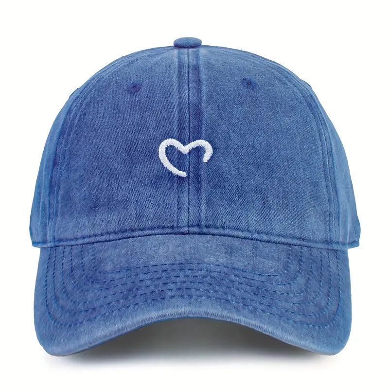 Embroidered Heart Hat | Støtt brystkreft