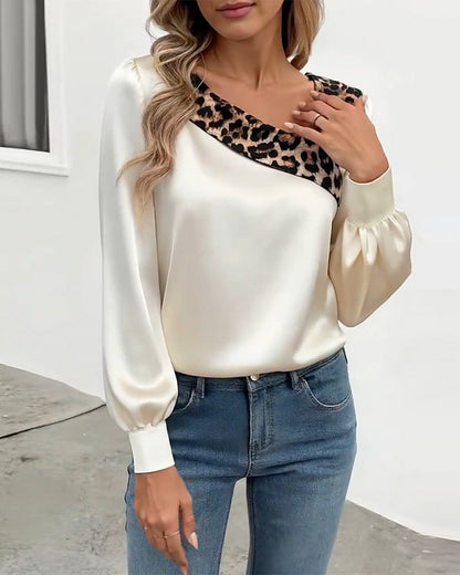 Hannaya™ - Leopardmønstret bluse med detaljer