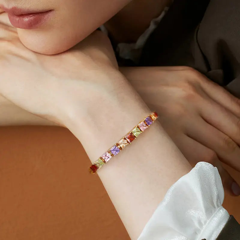 Multicolor Stoned Bracelet | Støtt brystkreft