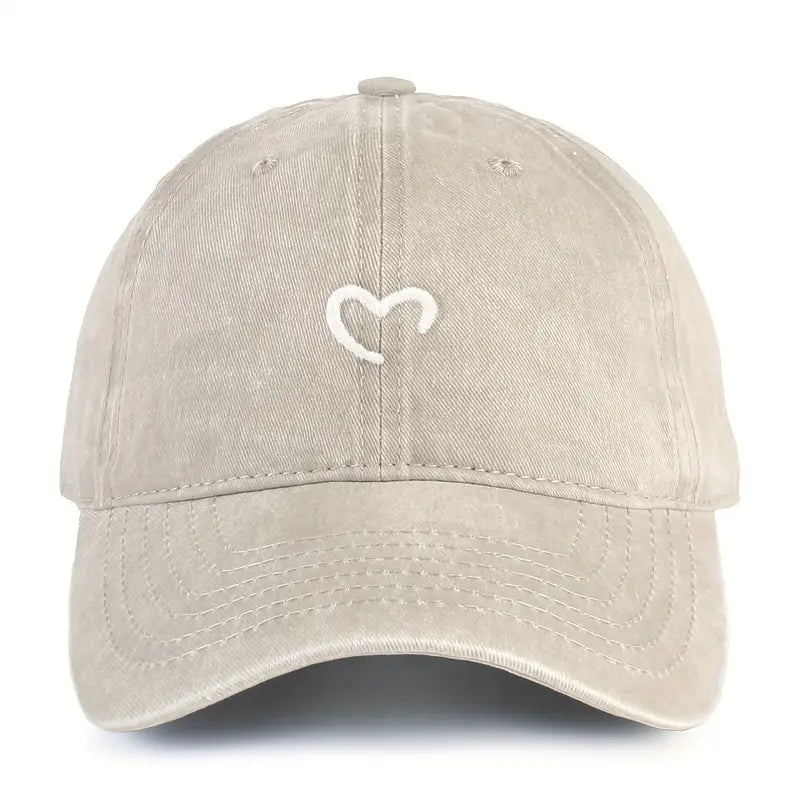 Embroidered Heart Hat | Støtt brystkreft
