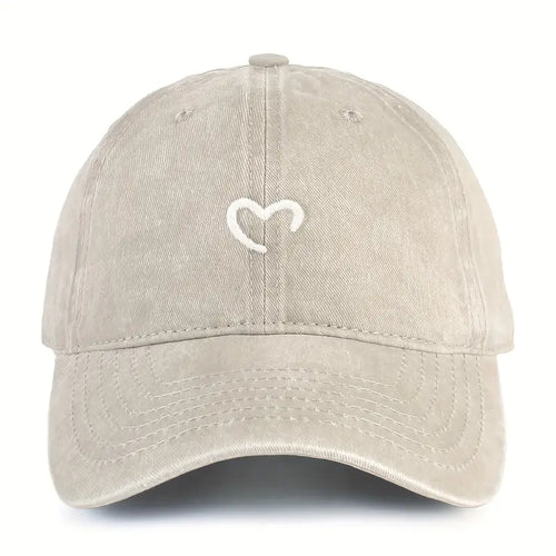 Embroidered Heart Hat | Støtt brystkreft